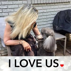 Meet your Posher, Leslie